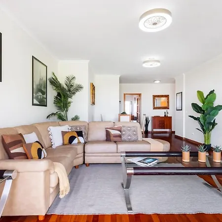 Super Atalaia Apartment *
