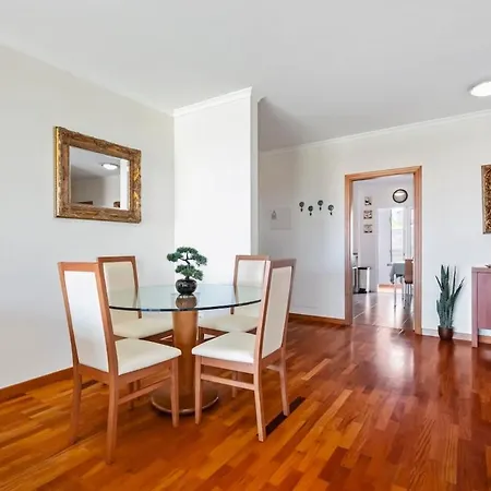 Super Atalaia 아파트 *